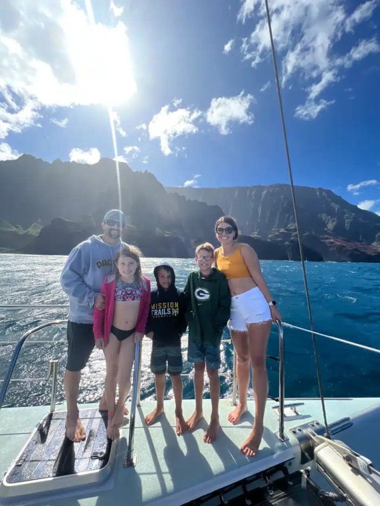 Family picture with the Napali coast in the background