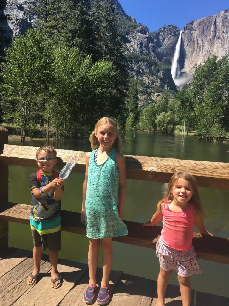 An easy hike in Yosemite that takes you to Mirror Lake