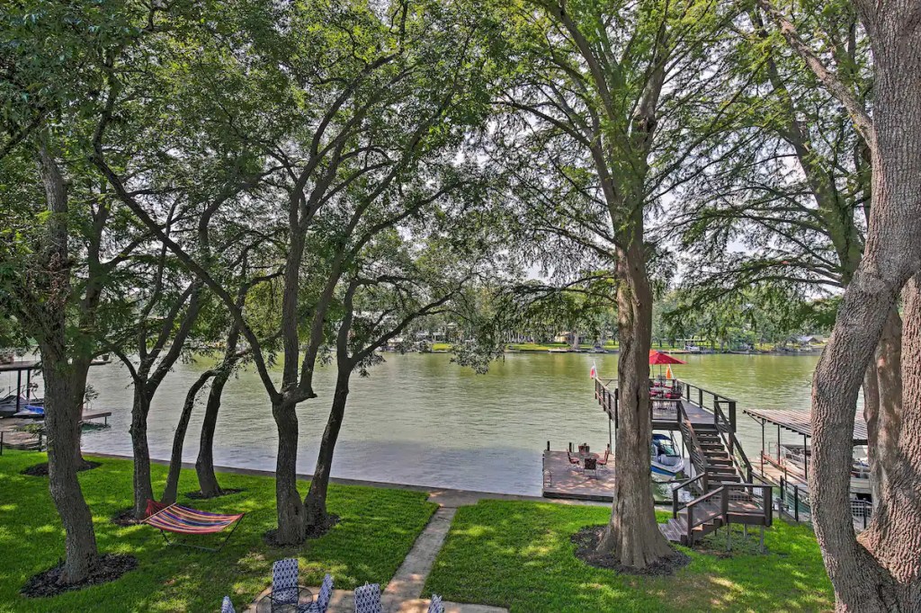 The backyard and dock at one of the best Airbnbs in Austin