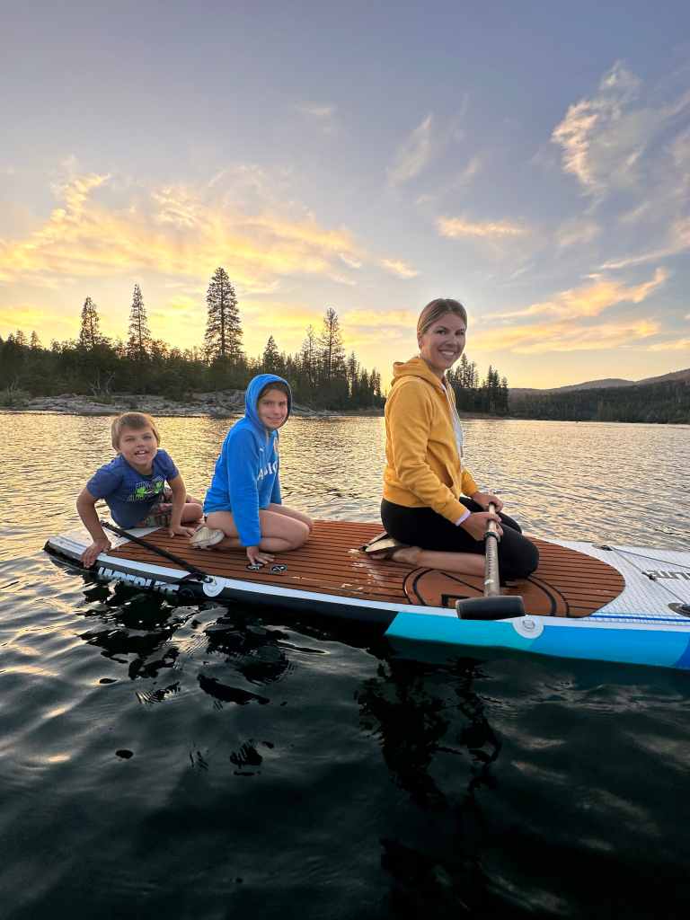 A night paddle on Bass Lake, right across from the Spring Cove campground.