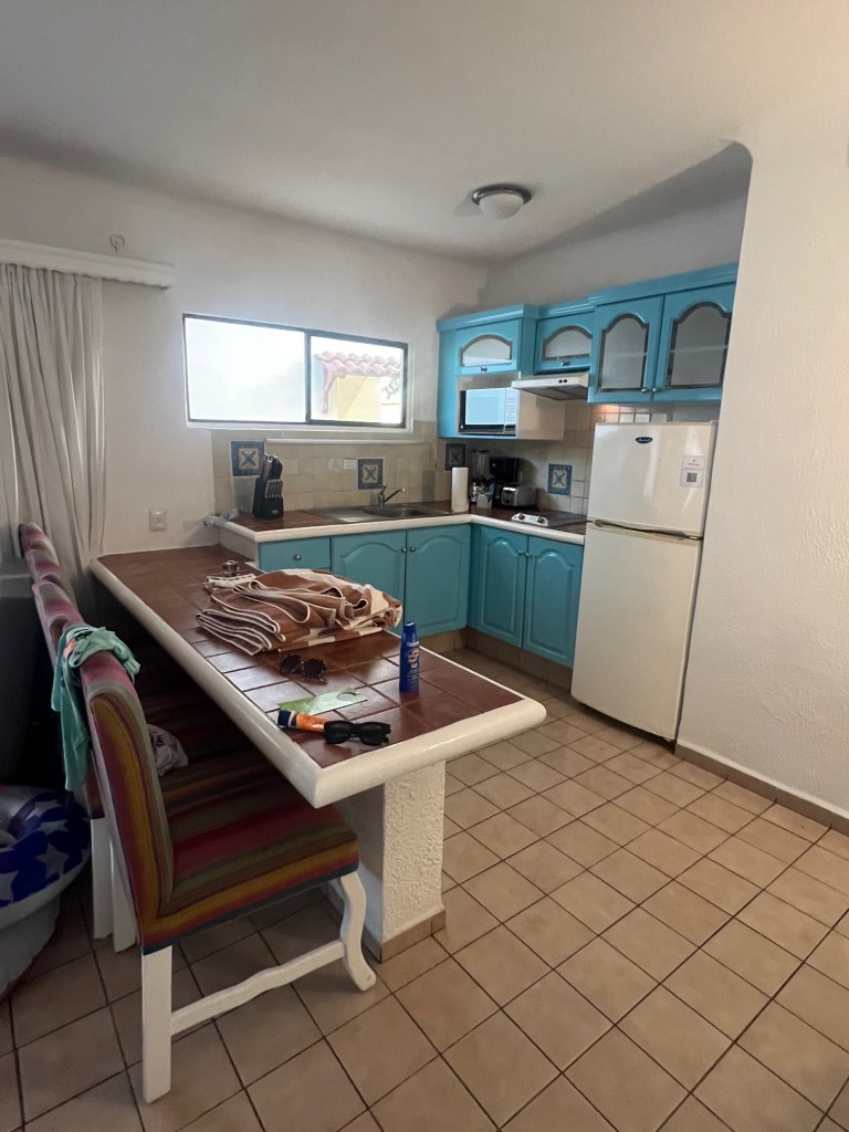 One of the Puerto Vallarta family resorts includes full kitchens
