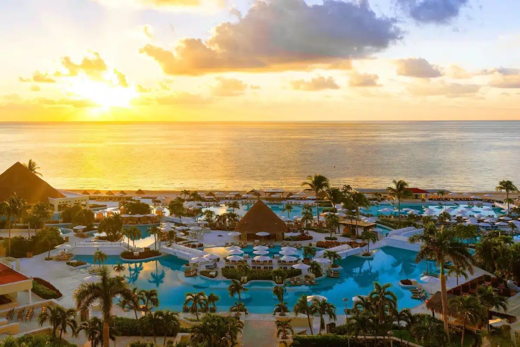 The Moon Palace Cancun is one of the best family resorts in Cancun Mexico