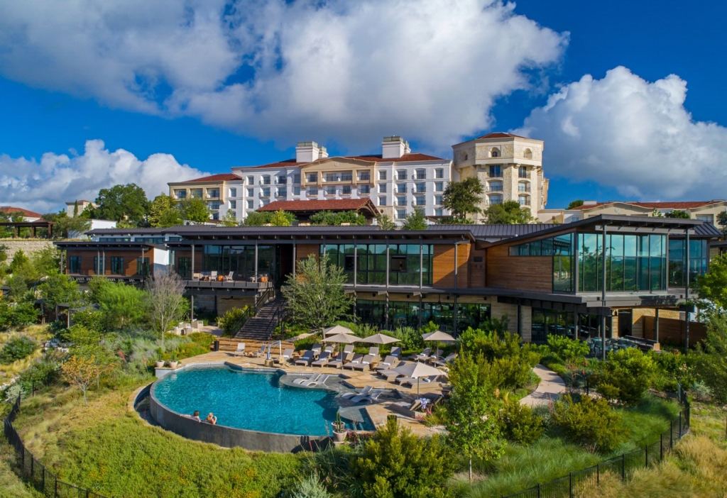 The La Cantera Resort is one of the best family resorts in San Antonio Texas