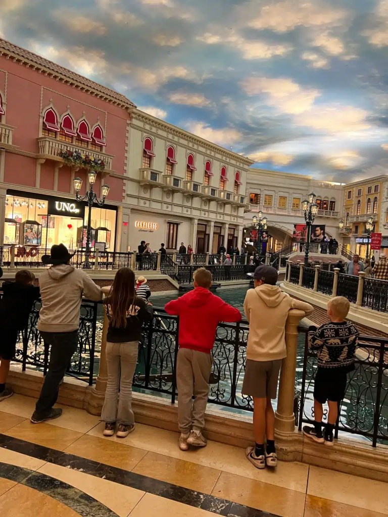 Things to do in vegas with kids