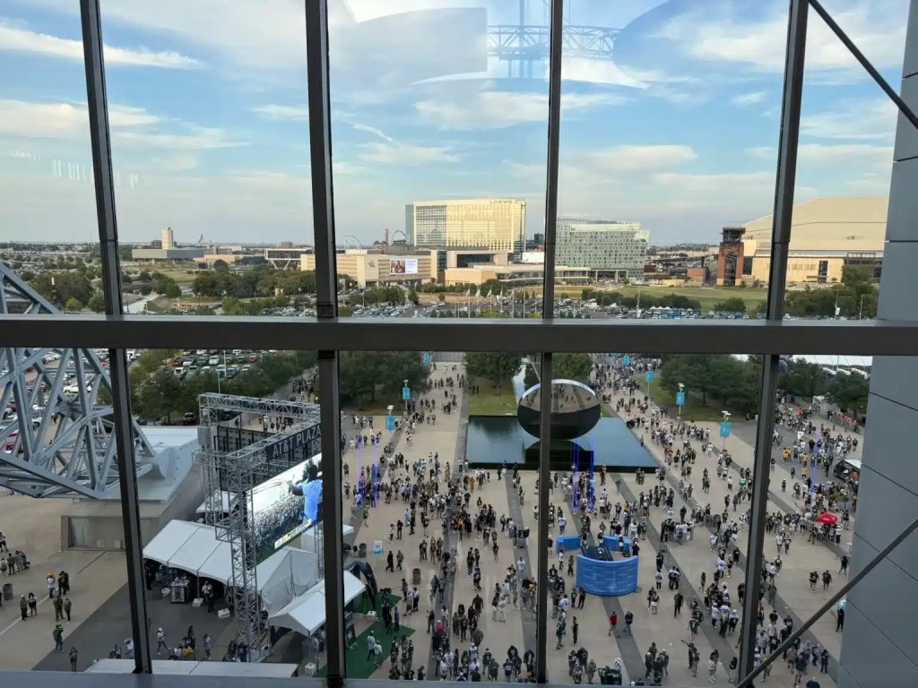 A view of some of the fun things to do in Arlington, Texas