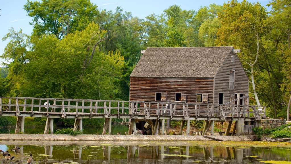 Hudson Valley, New York is a great destination for your October getaway